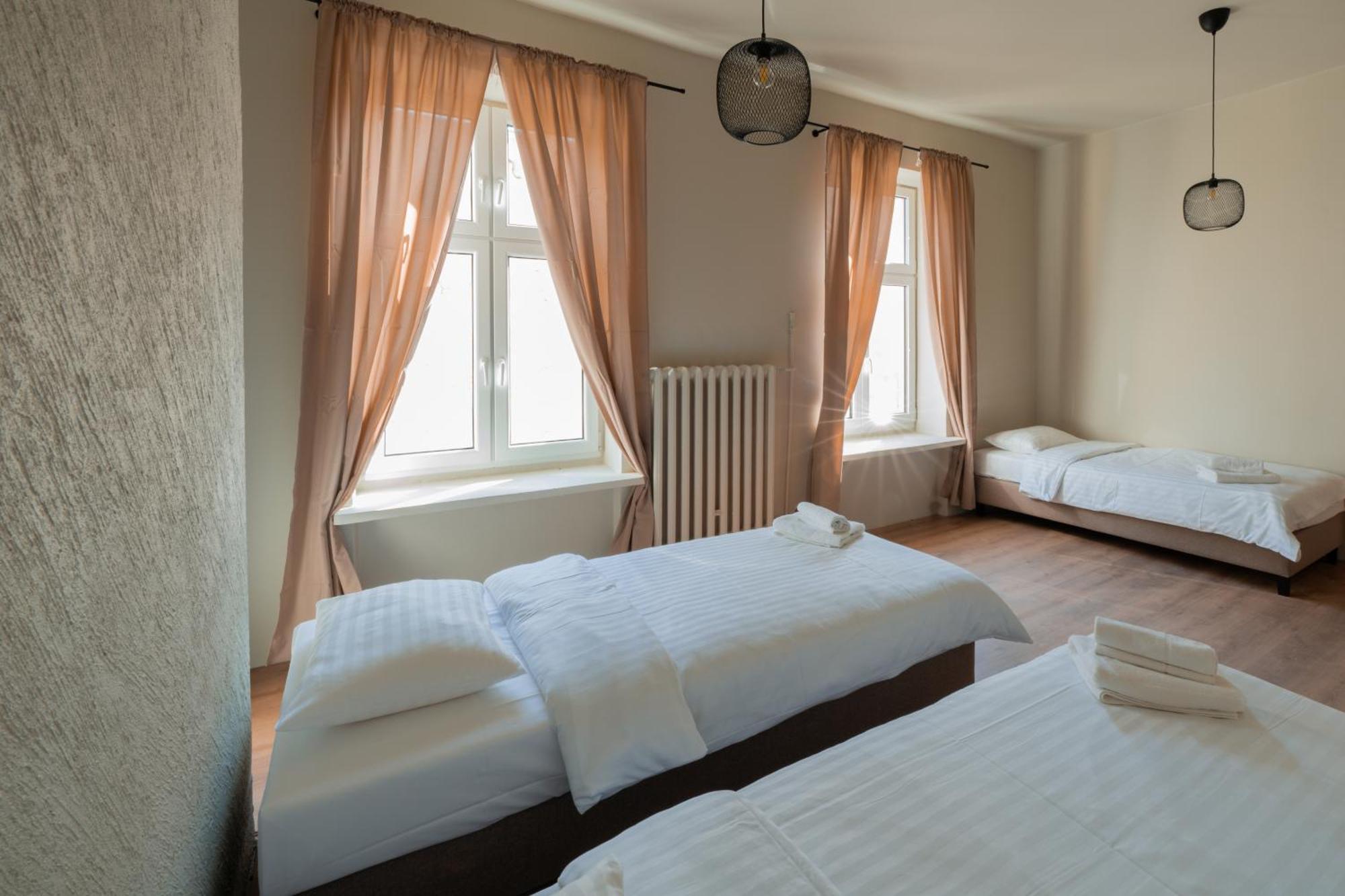 Hotelik Relax H360 Łódź Extérieur photo