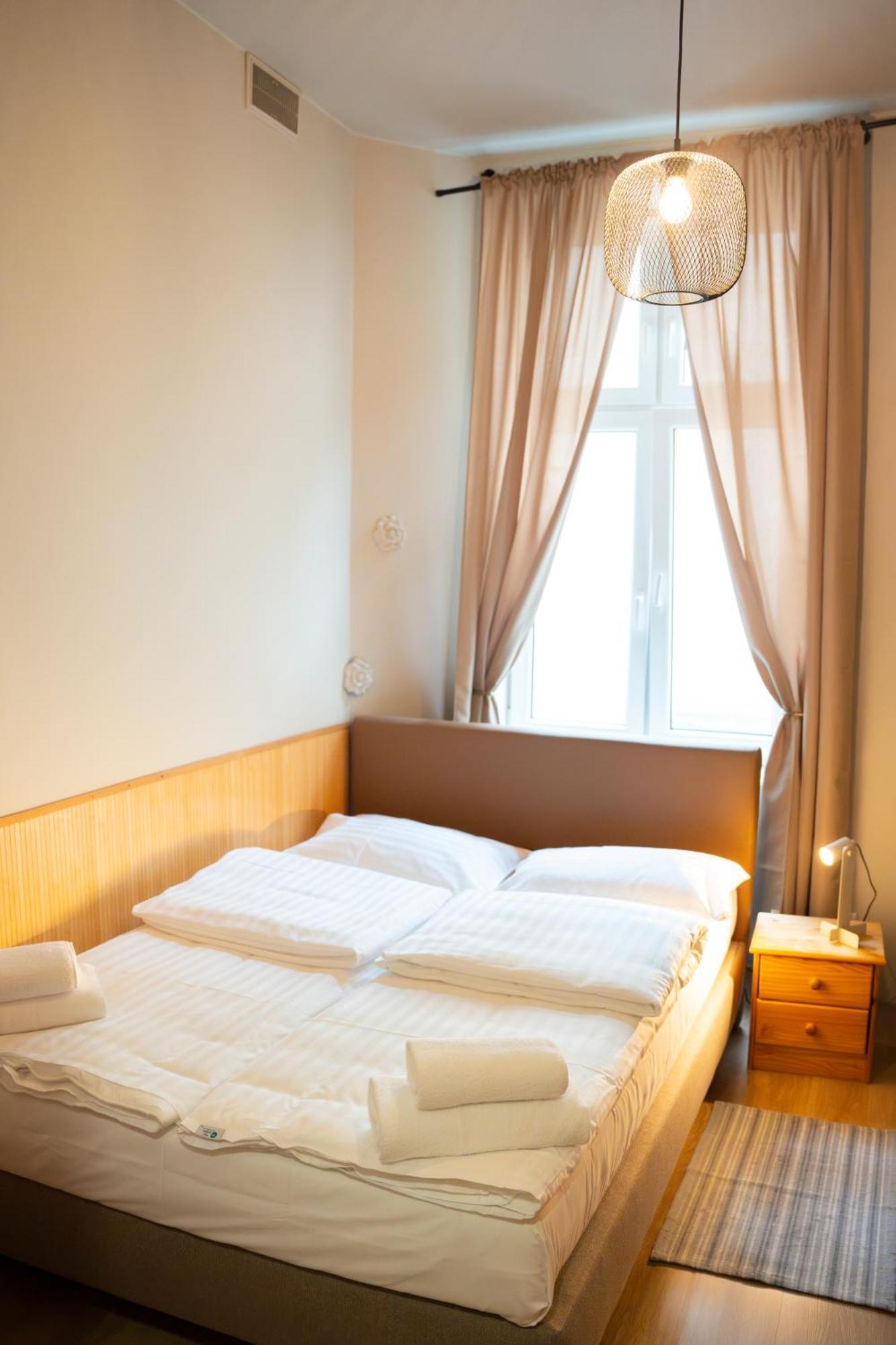 Hotelik Relax H360 Łódź Extérieur photo